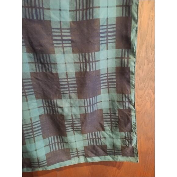 Vintage Cecilia Jones Black Watch Scarf 26” X 26” Made In Italy lightweight - Picture 10 of 12